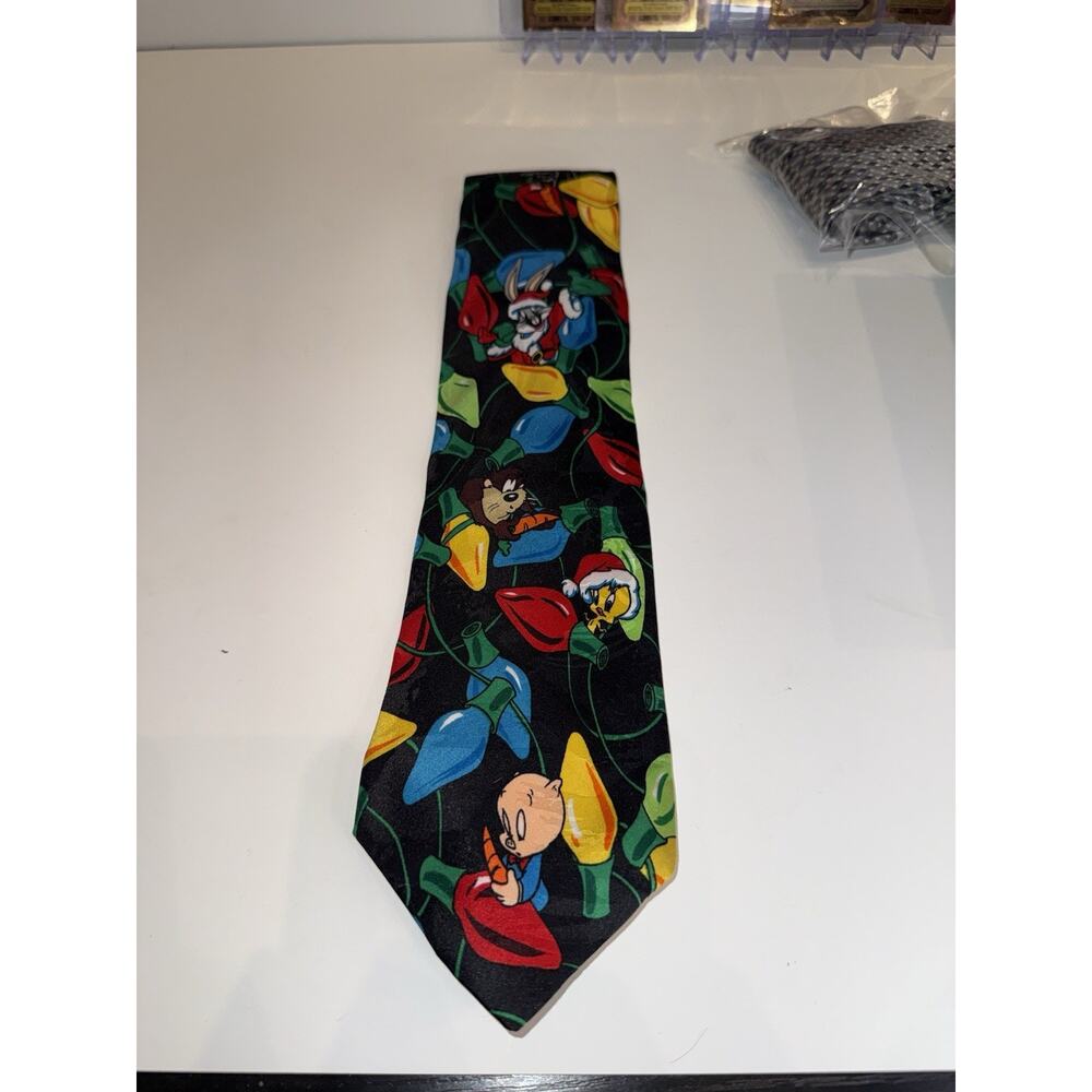 Vintage 1995 Looney Tunes Mania Christmas Silk Tie Bugs Bunny Taz Daffy Lights